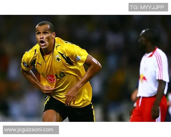 虎年足球巨星风采展现:盘点年度最佳球员及其辉煌成就